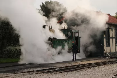 Stoomtrein onder stoom, de foto