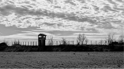 Wachttoren aan het Fort van Breendonk, de foto